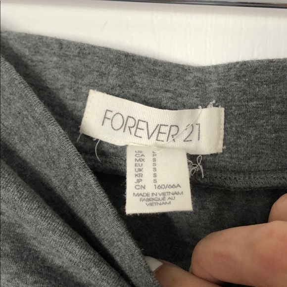 Forever21 grey pencil skirt - Picture 2 of 2